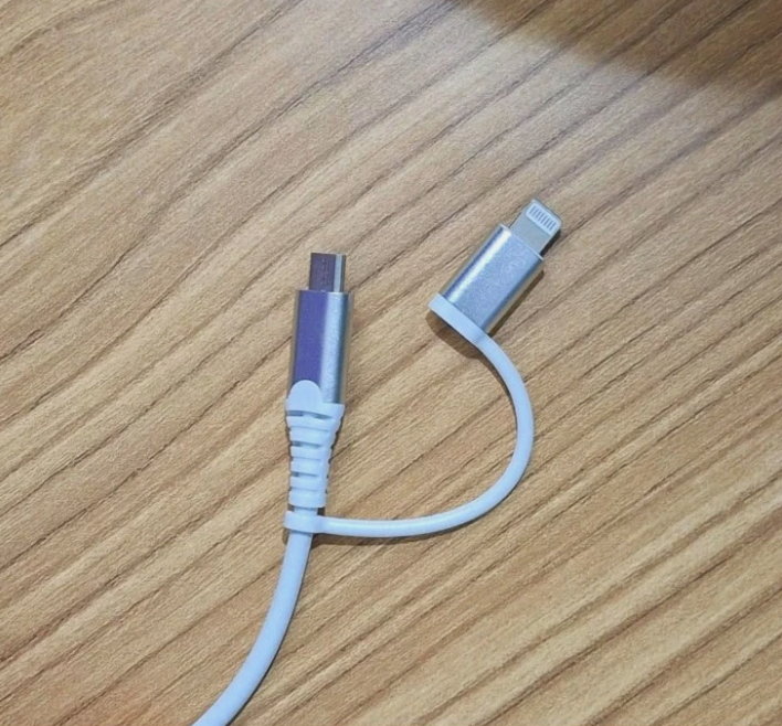 Universal USB to Micro USB Sync & Charge Cable 1m White