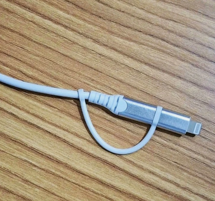 Universal USB to Micro USB Sync & Charge Cable 1m White